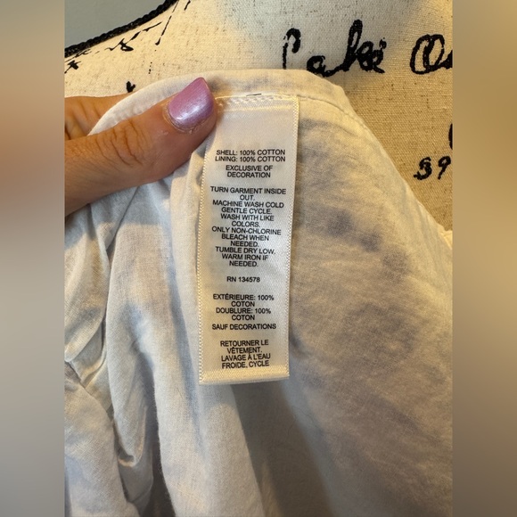 Vineyard Vines Blue White Embroidered Cotton Blouse Tunic Top Size M |Tassel Tie - Picture 7 of 9